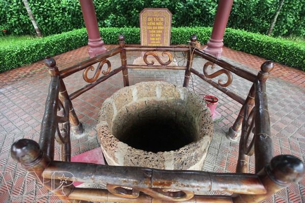 Giếng nước cổ trong bả tàng Quang Trung