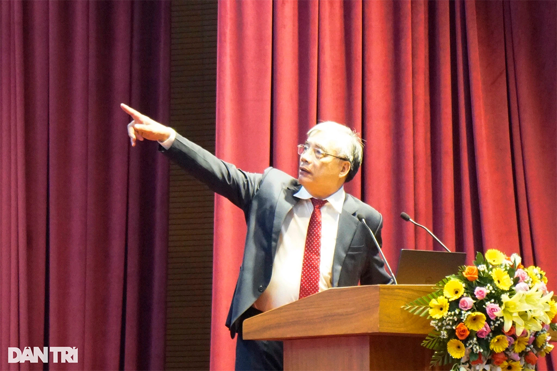 PGS.TS Trần Đình Thiên, nguyên Viện trưởng Viện Kinh tế Việt Nam đánh giá cao tiềm năng du lịch của Bình Định.