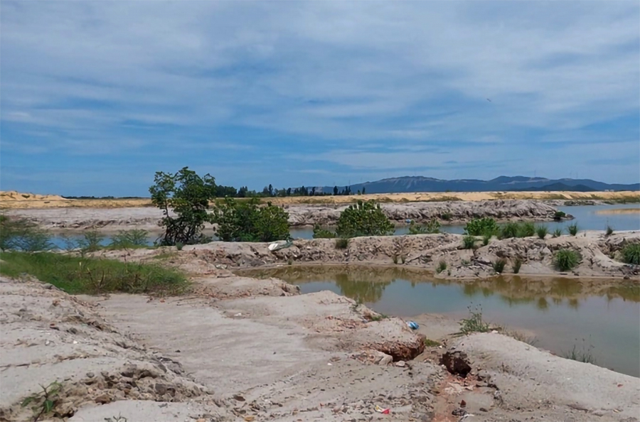 Nhiều diện tích rừng ngập mặn, ao, đìa nuôi trồng thủy sản của người dân bị thu hồi